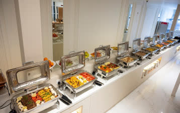 هتل طیبه کربلا 10 رستوران با غذاهای ایرانی و عربی